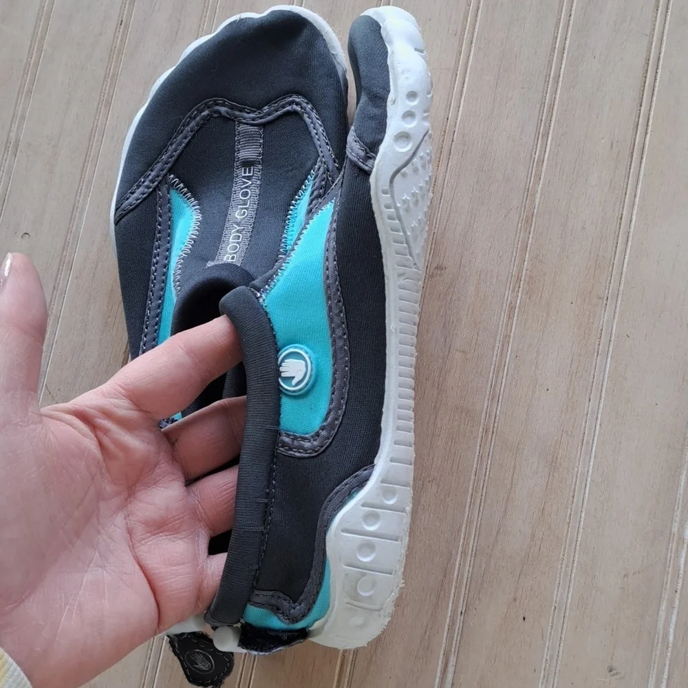 Body Glove Aqua Water Shoes Unisex Kids Size 5 Gray & Aqua Blue Youth Barefoot